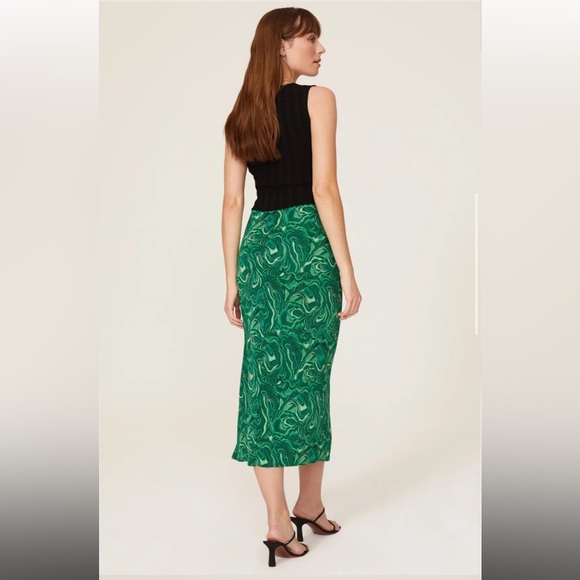 Green Midi Skirt - Picture 4 of 10